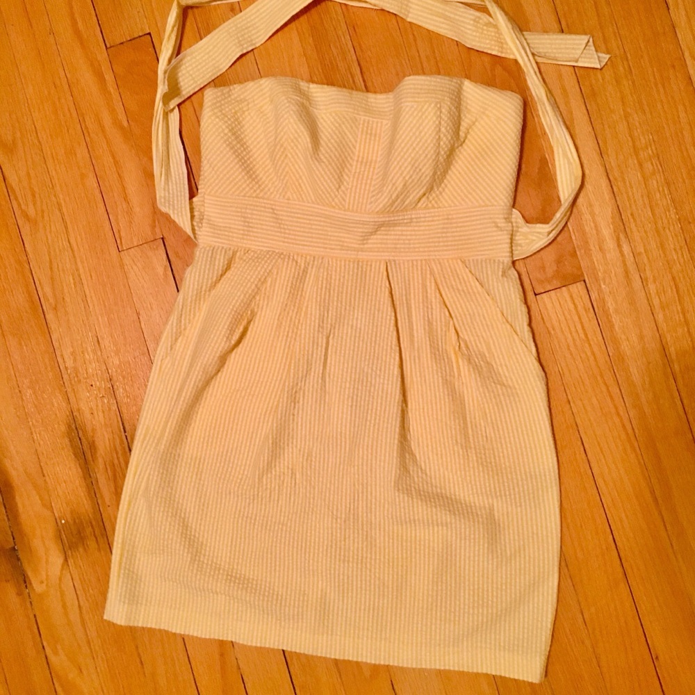 🚫SOLD🚫 Strapless yellow gingham dress w pockets